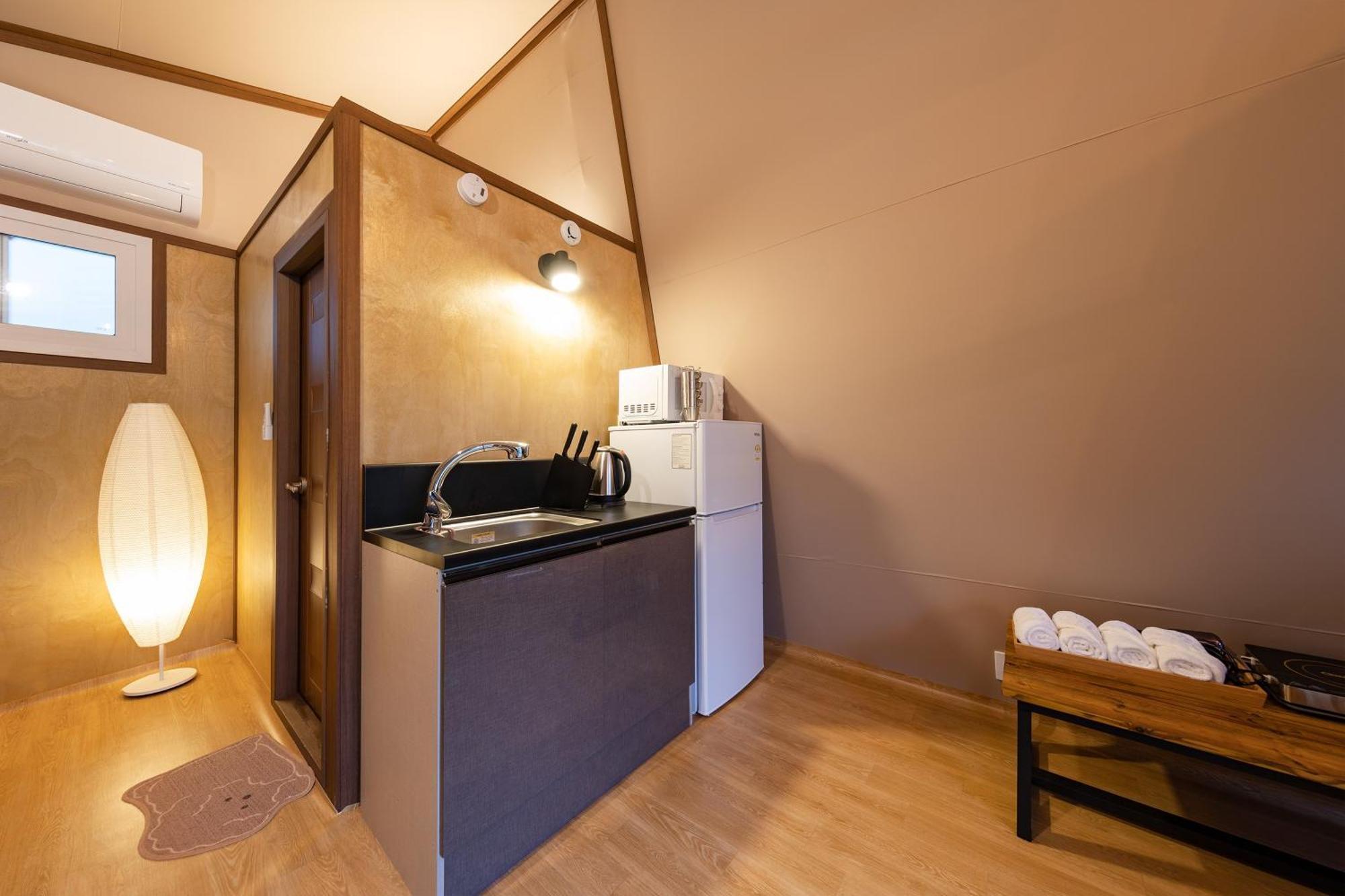 Yangyang Wind Velly Glamping Hotel Room photo