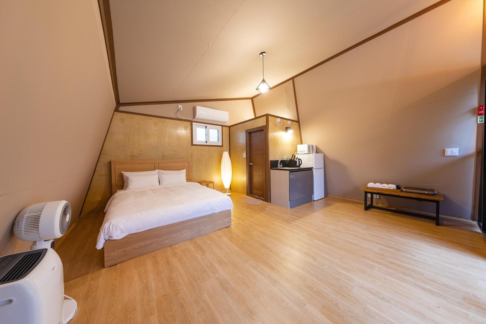 Yangyang Wind Velly Glamping Hotel Room photo