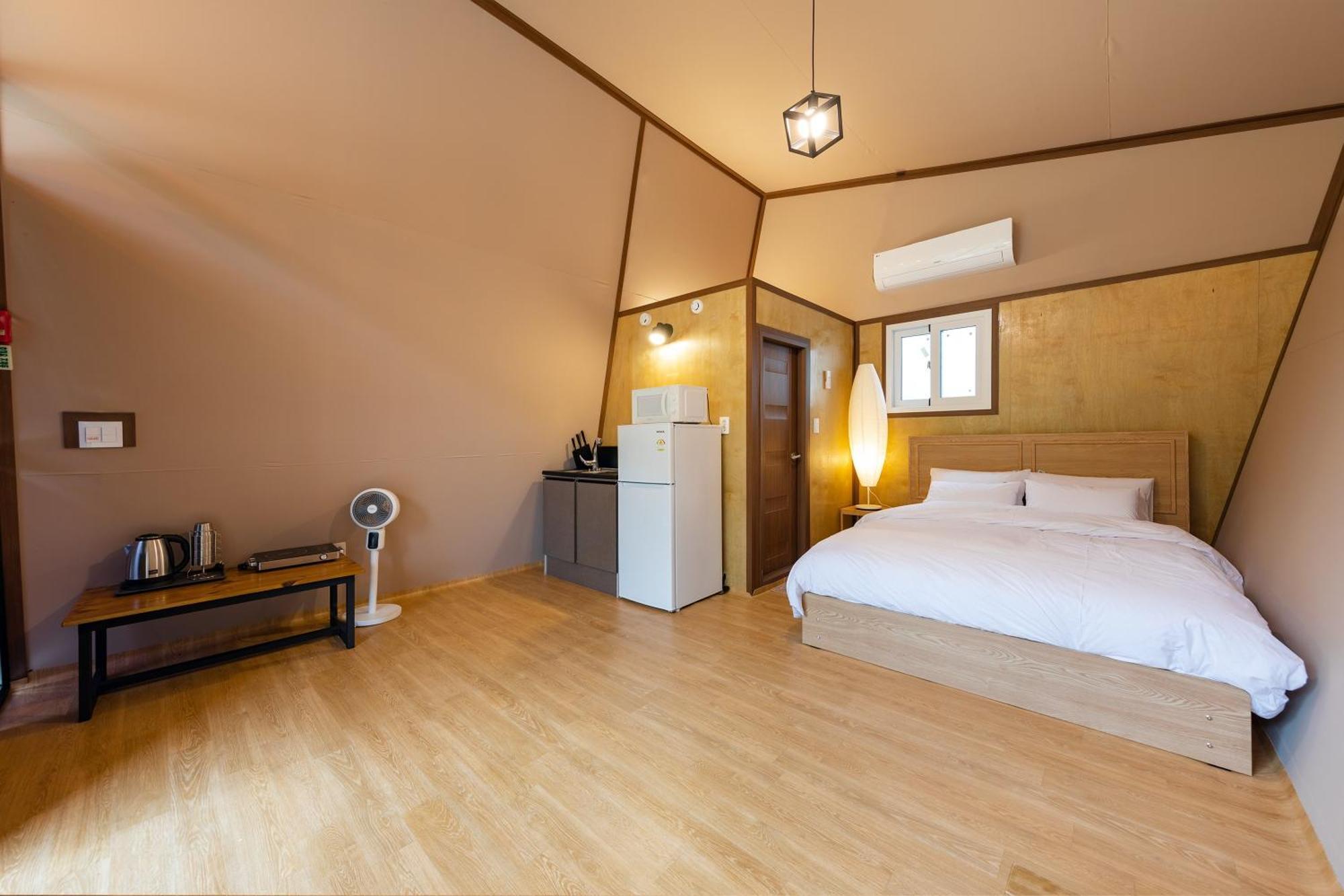 Yangyang Wind Velly Glamping Hotel Room photo