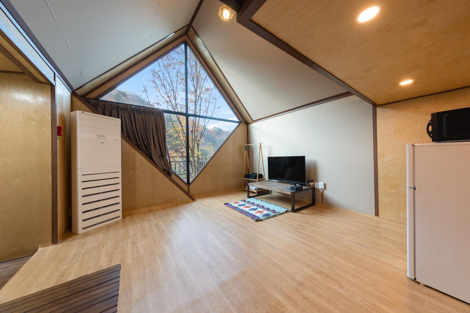 Yangyang Wind Velly Glamping Hotel Room photo